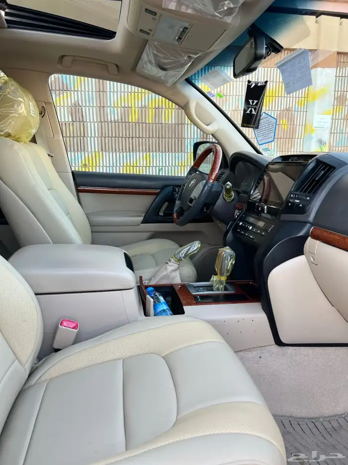 لاندكروزر GXR 2012 V8 8