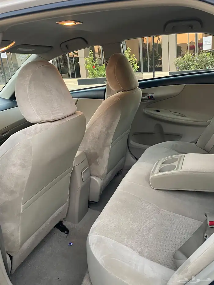 للبيع تويوتا كورلا 2012 نظيف جدا عداد قليل 8