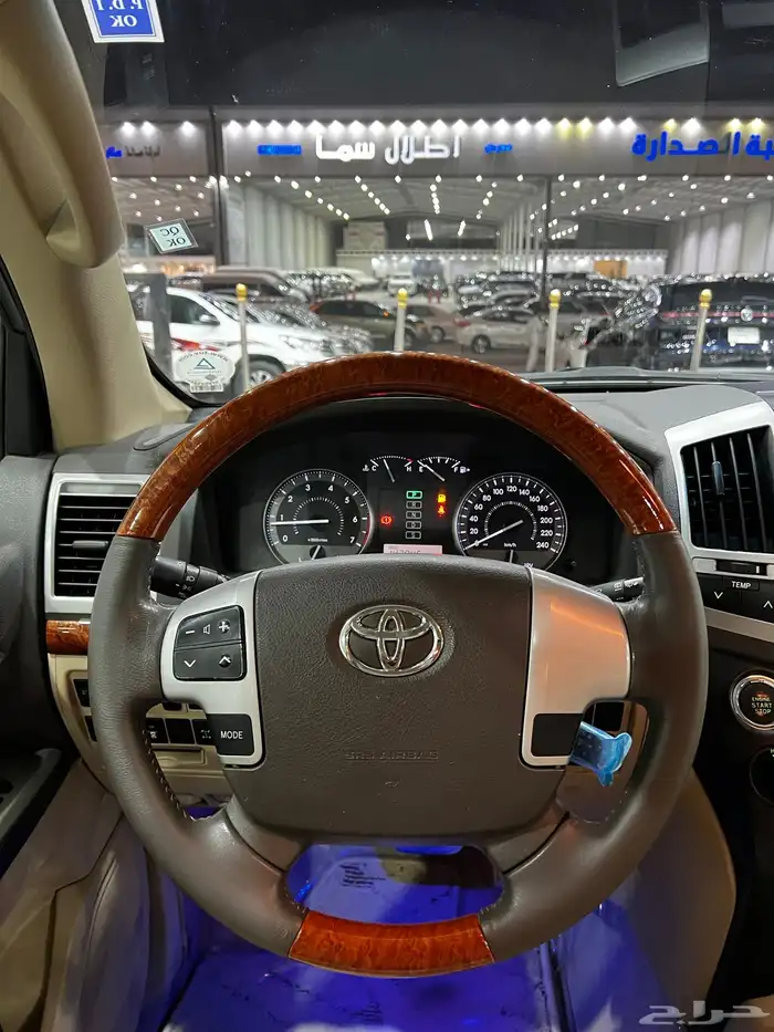 لاندكروزر GXR 2015 15