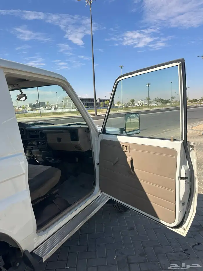 ربع تايوتا 2004 للبيع 12