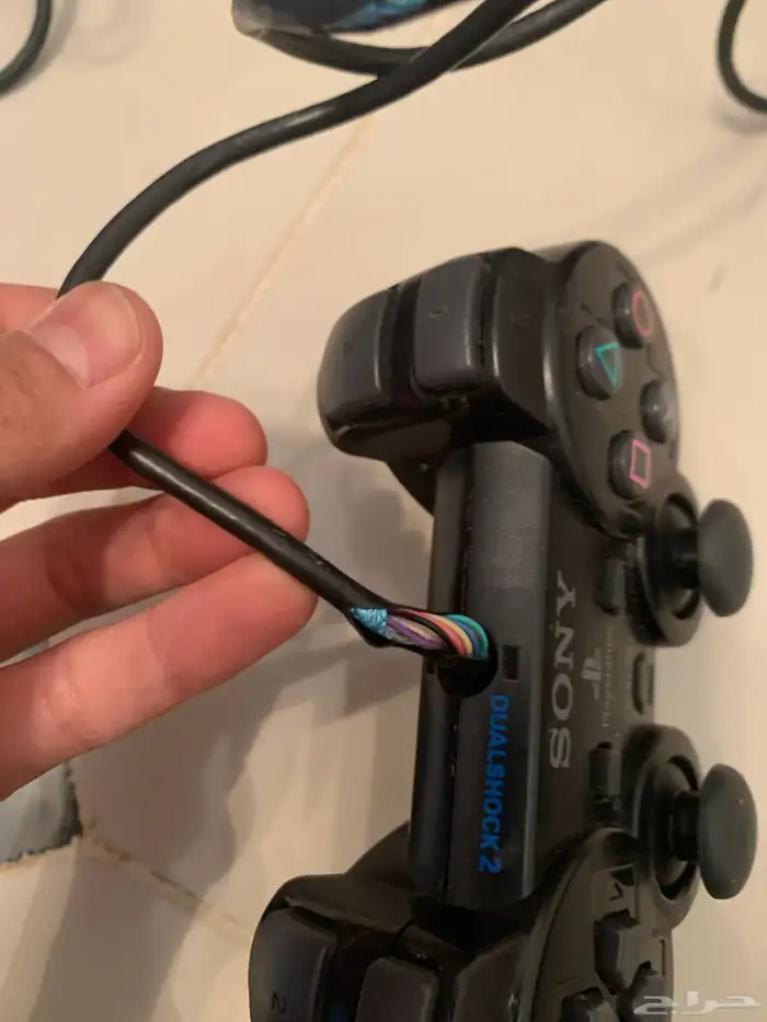 يد سوني ون مستعمله في يدين القصيم بالبكيريه حي المنار 5