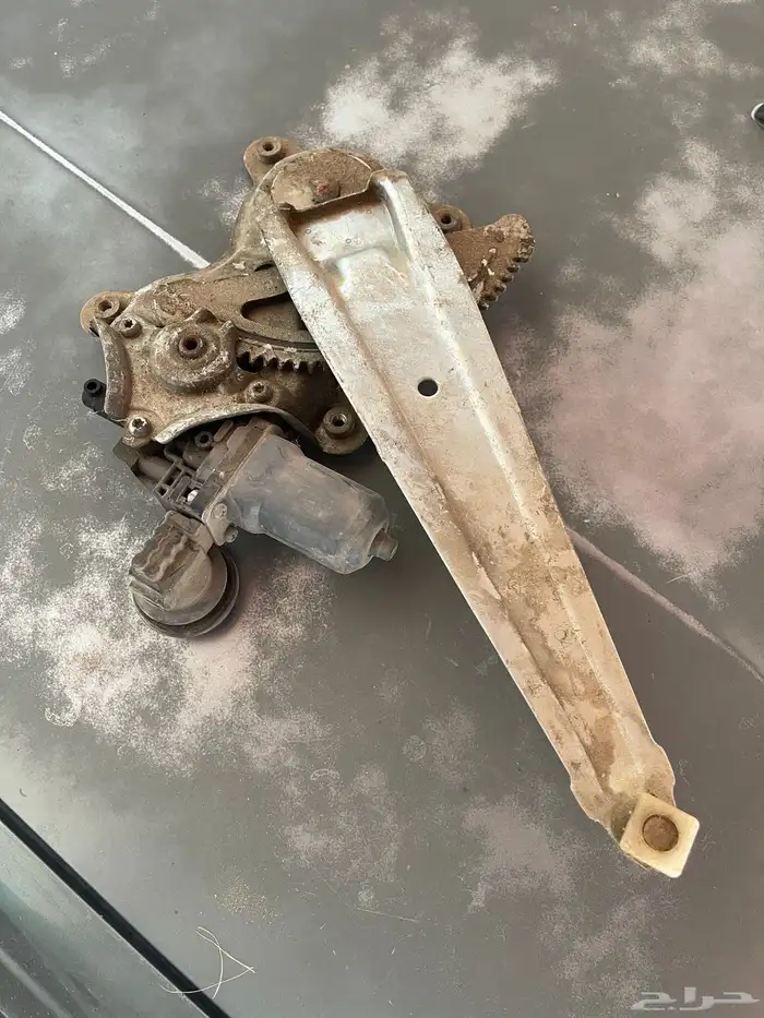 للبيع قطع غيار 8