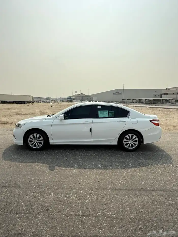 للبيع هوندا اكورد موديل 2017 8