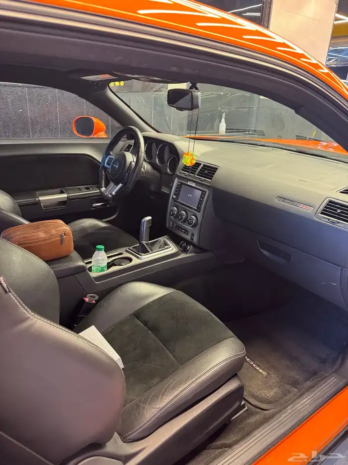 دودج تشالنجر srt قير عادي 4