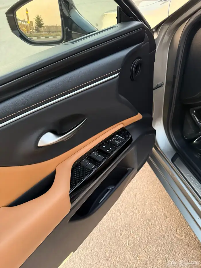 لكزس ES250 AA 2023 نظيف وكالة 17