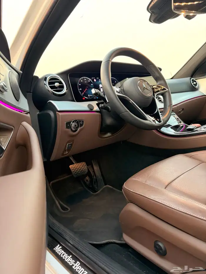 مرسيدس 2021 فتحه E250 فل كامل بحالة الوكاله للبيع 14