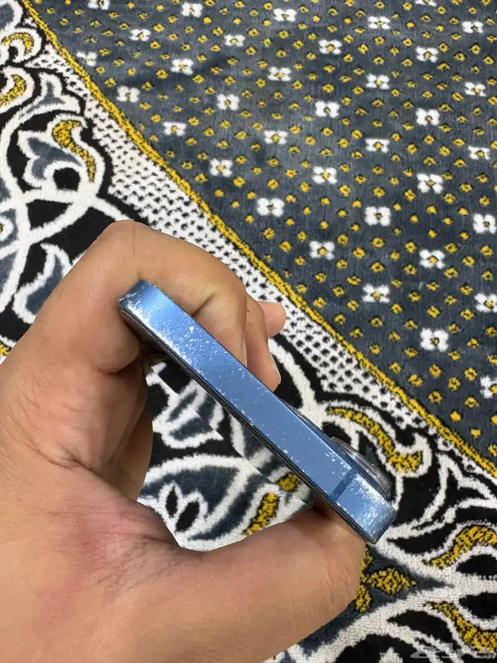 ايفون 13 العادي 4