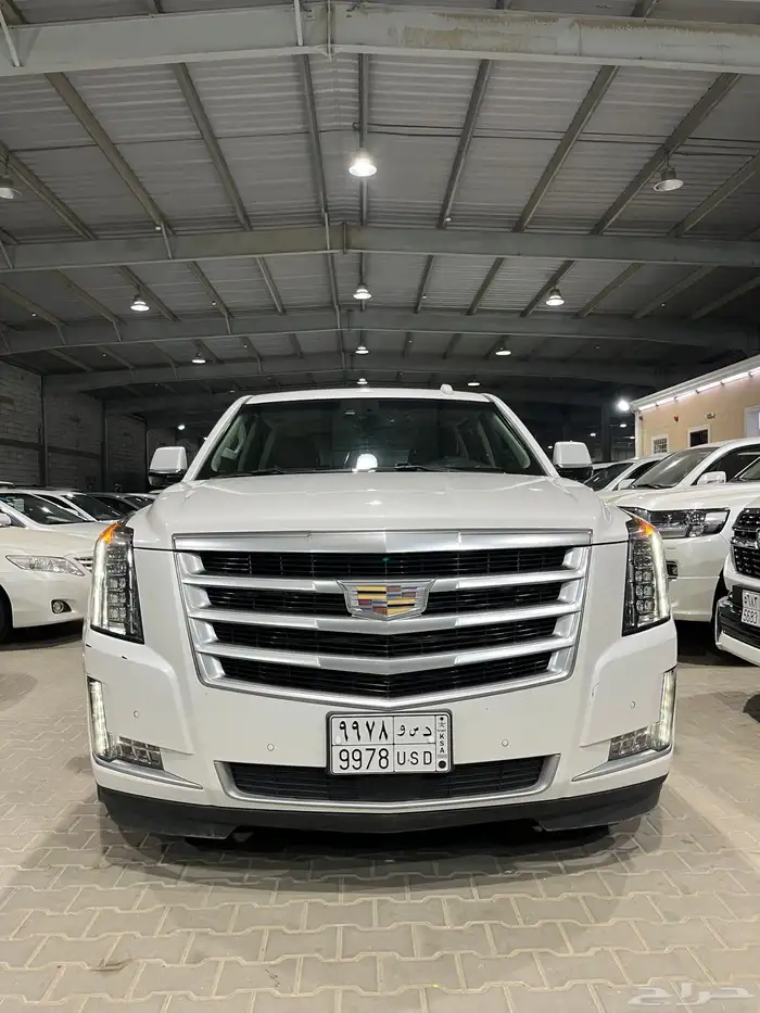 اسكاليد V 2018 شبه الجديد 0