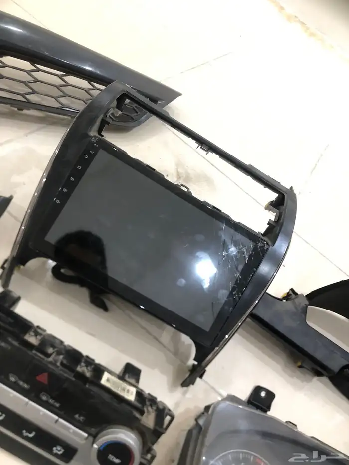 للبيع قطع كامري 2013 الى 2015 3