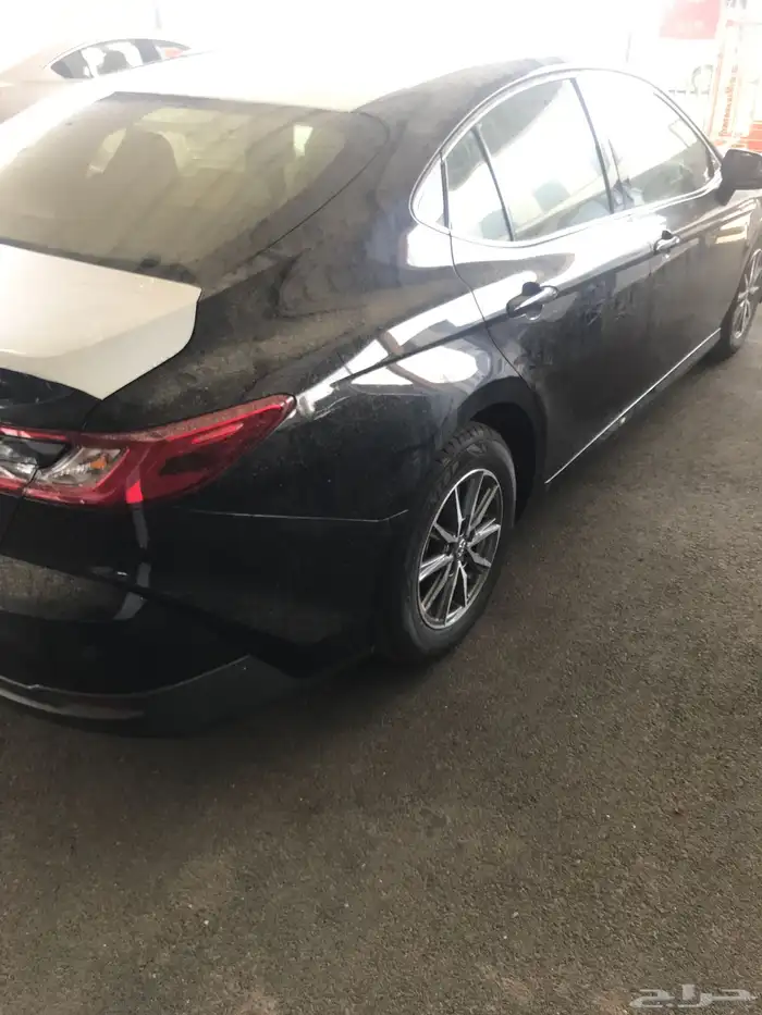 تويوتا كامري Eبنزين موديل 2025 3