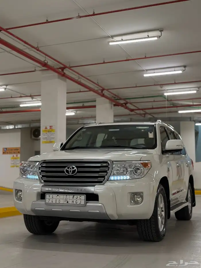 لاندكروزر موديل 2015 14