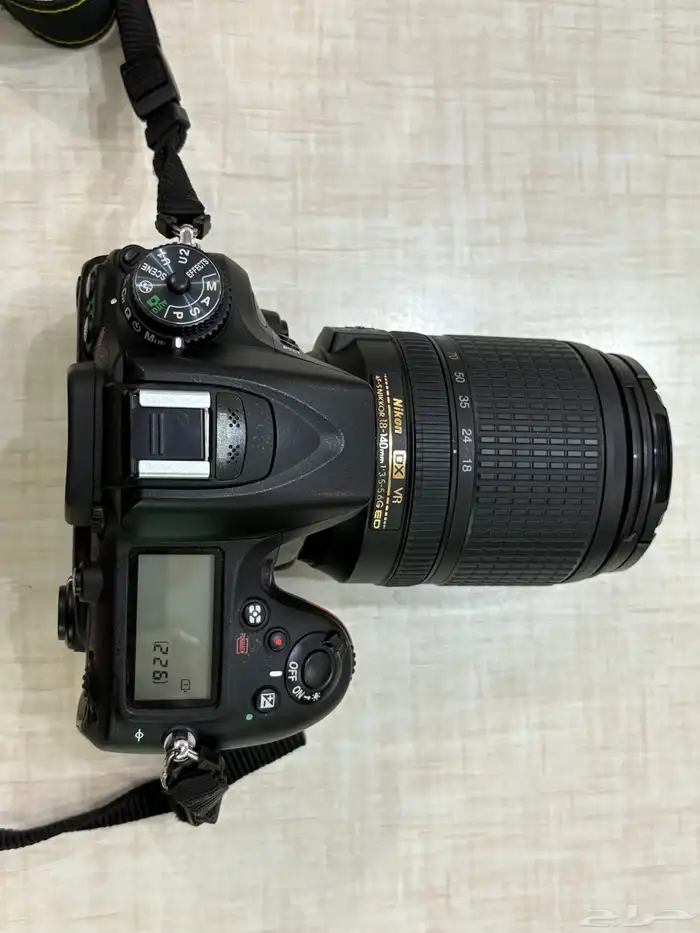 كاميرا نيكون D7100 نظيفة جدا مع خمس عدسات للبيع 5