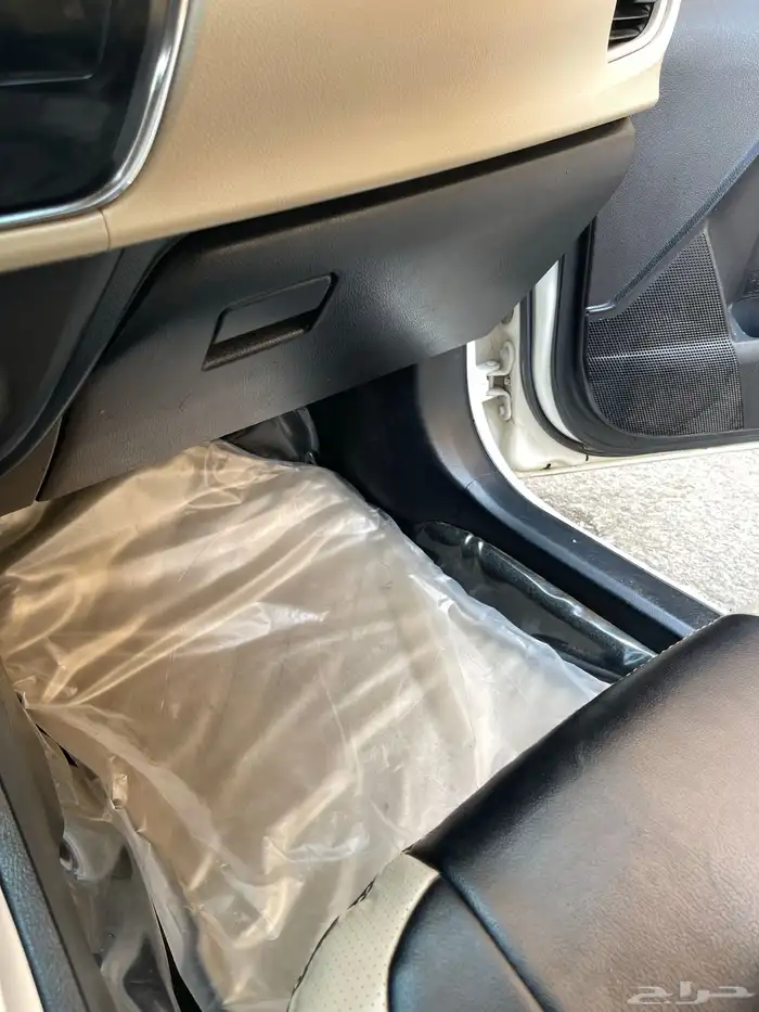 كورلا 2015 ابيض لؤلؤي GLI نص فل 23