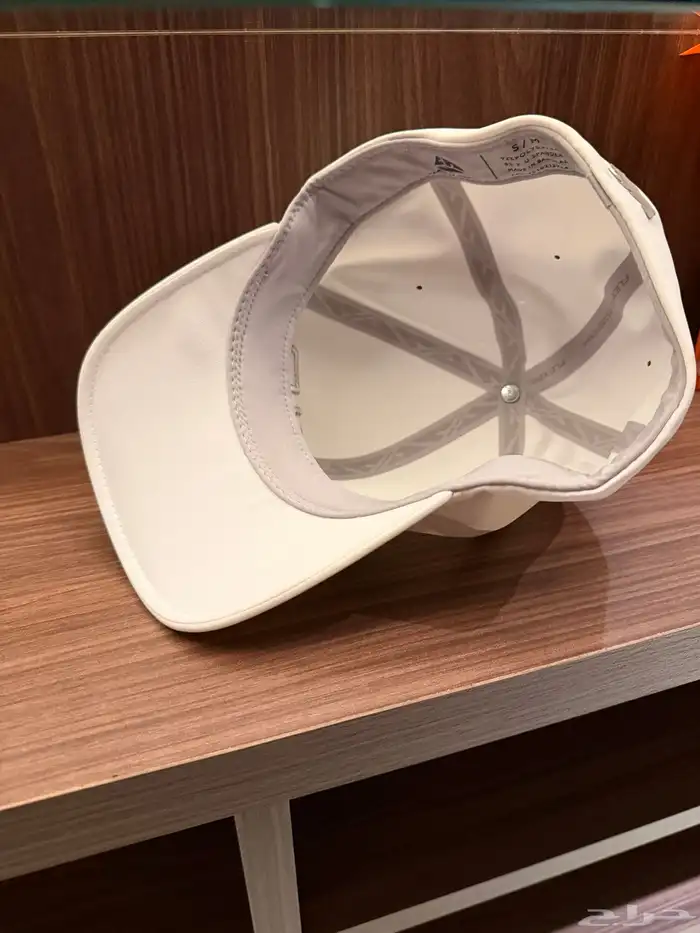 طاقية لوسيد لون ابيض White Lucid Cap 3