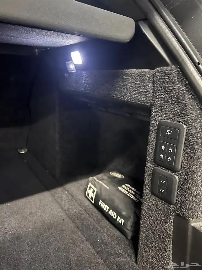 للبيع رنج روفر 2019 فل كامل بحالة الوكالة 8