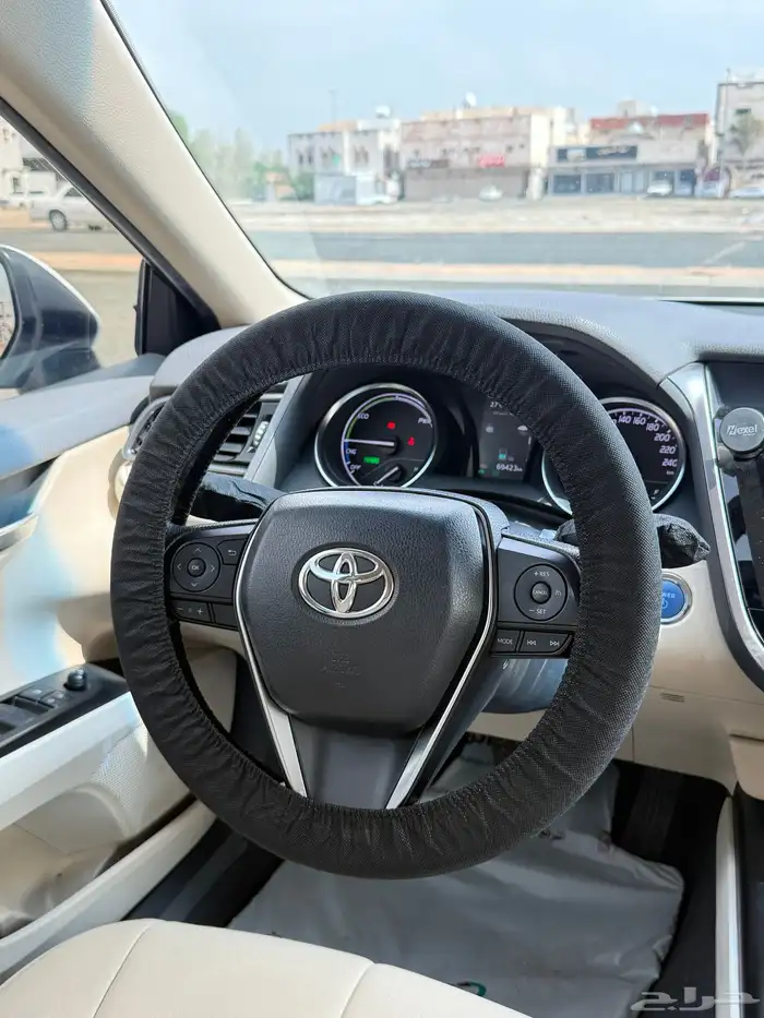 تويوتا كامري 2022 LE هايبرد ممشى قليل 24