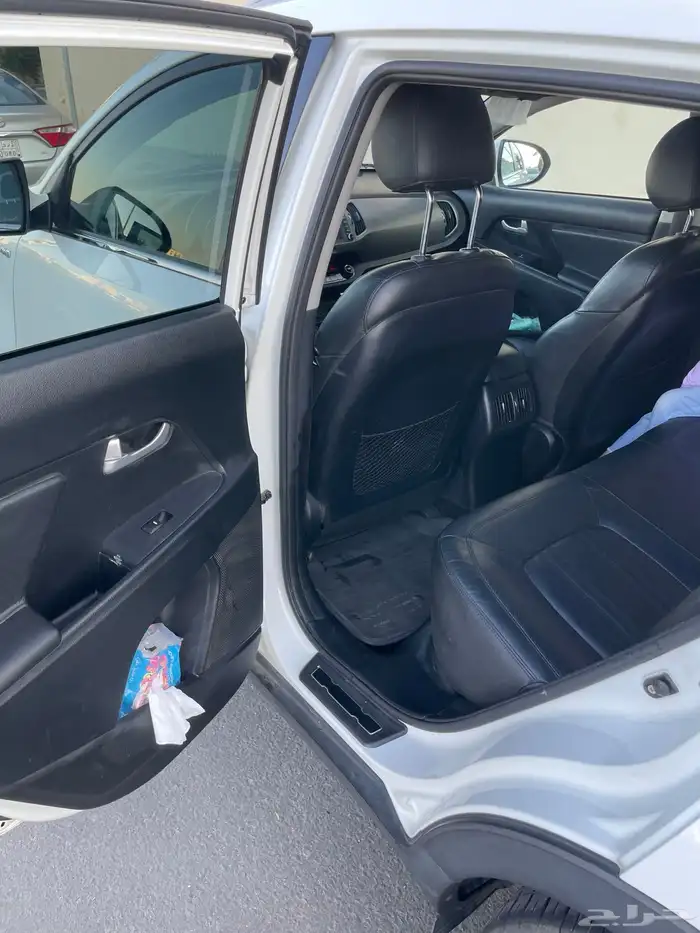 للبيع كيا اسبواتاج 18