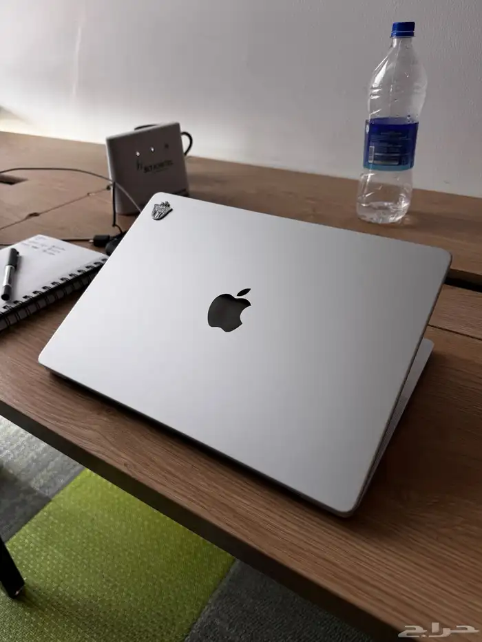 ماك بوك برو M3 2