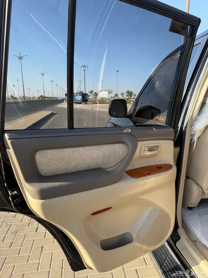 جيب جكسار 2007 قير عايدي أساس بلد مكيفين ثلاجه تنكيين خليجي 15