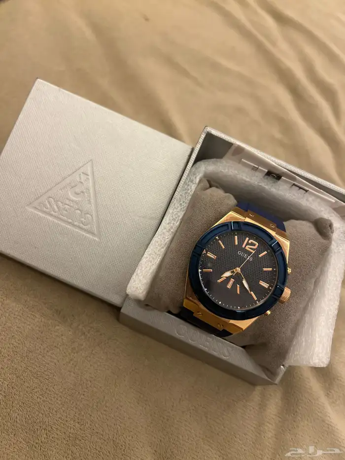 ساعة GUESS Connect جديده 1