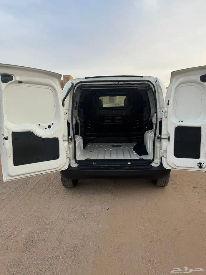 فان بضاعة فيات فيورينو 5