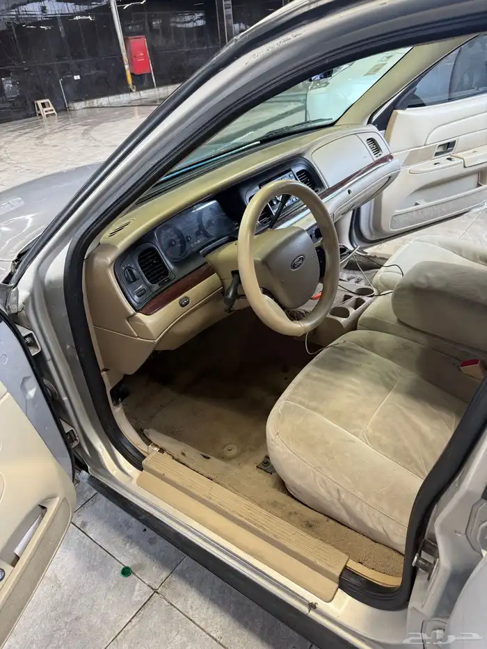 فورد فكتوريا 2011 16