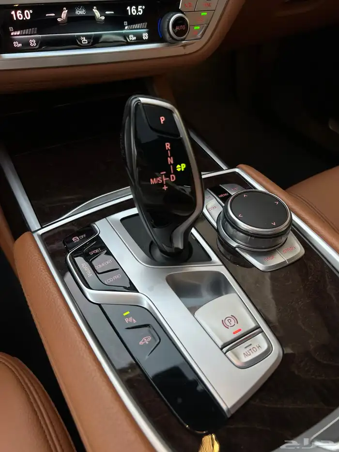 للبيع بي ام دبليو 2021 - 730 li شبه الجديده 47