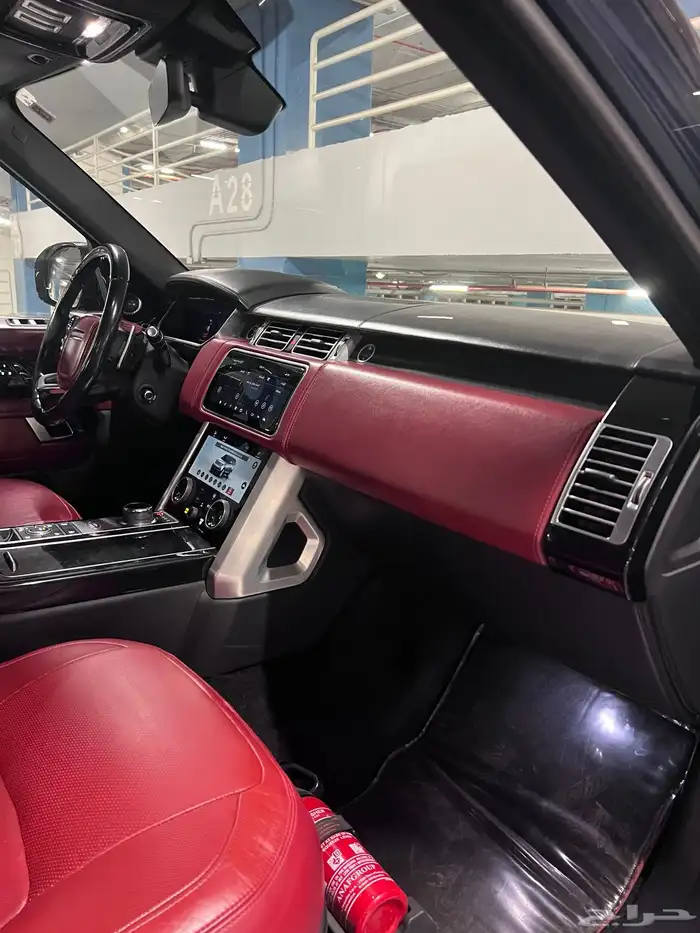 للبيع رنج روفر 2019 فل كامل بحالة الوكالة 7