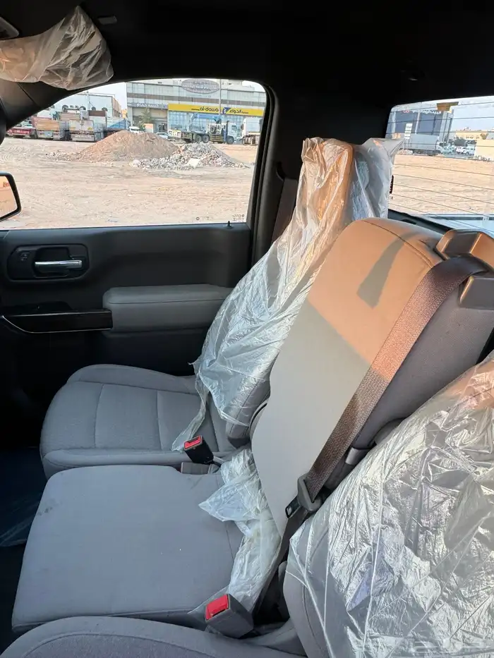 سييرا 2023 SLE اسود 24