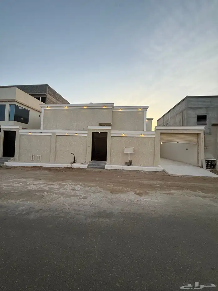 للبيع دور مستقل أرض كامله شمال خميس مشيط 850الف 0