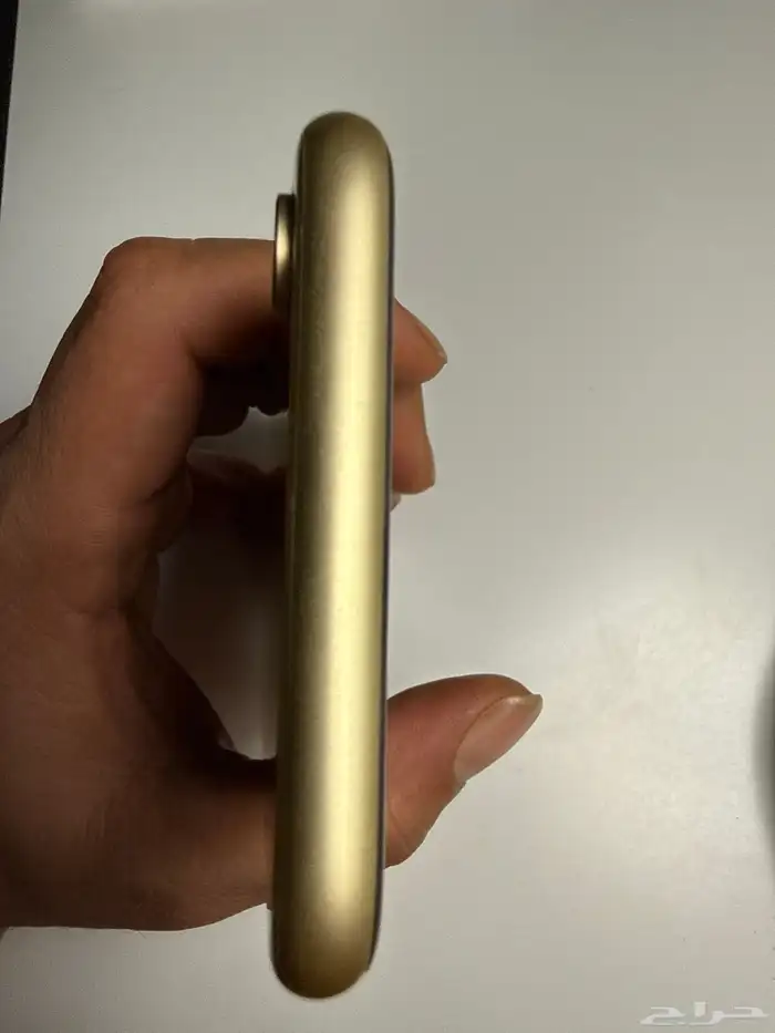 ايفون اكس ار 4