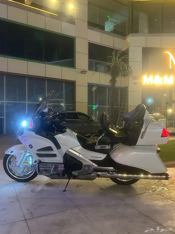 قولد وينق للبيع 4