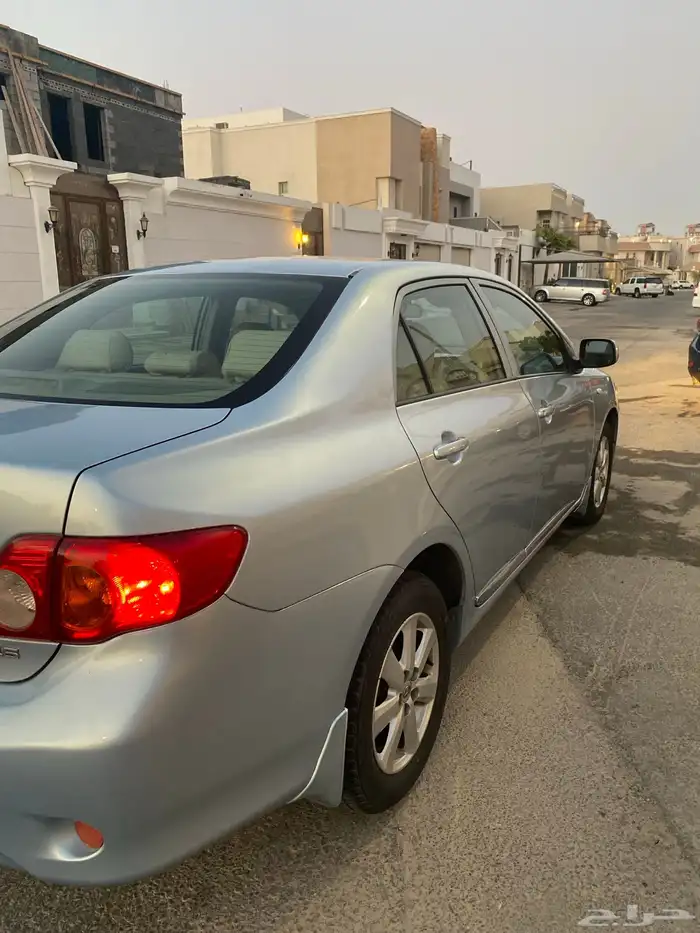 كورلا 2009 لون بحري 2