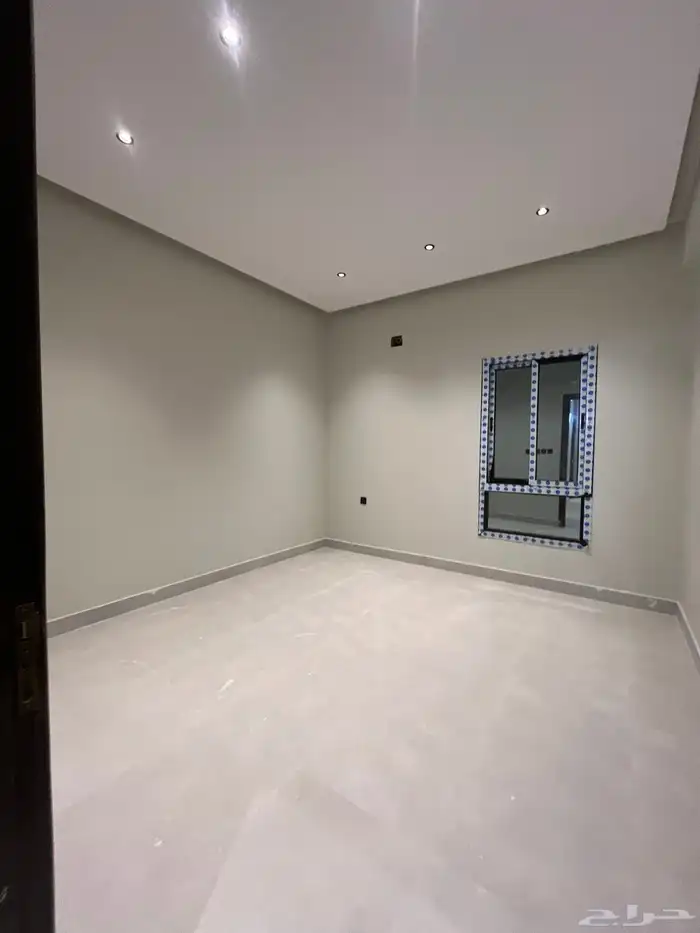 للبيع شقه ارضيه الشفا 10