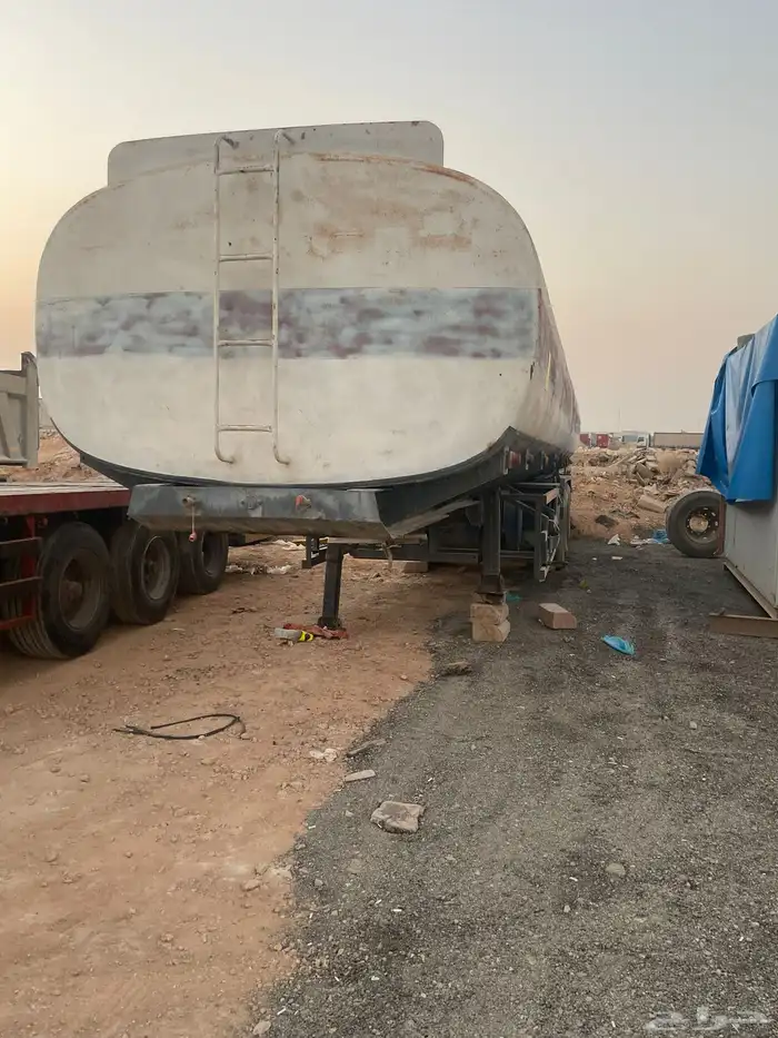 للبيع او للايجار 2 تيدر تانكي محروقات 3 محور 4