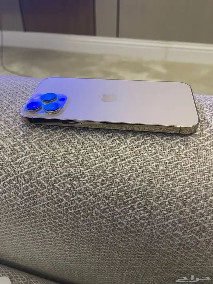 ايفون 13 برو ماكس ذهبي 4