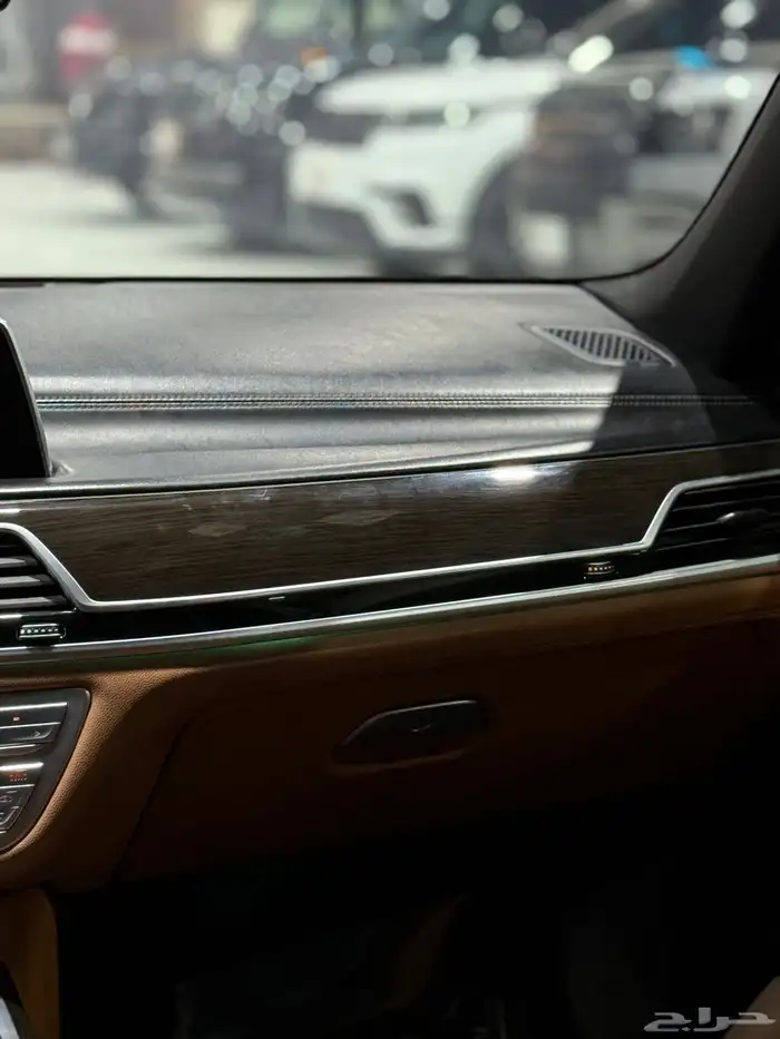 BMW قمة النظافه ممشى قليل 2017 20