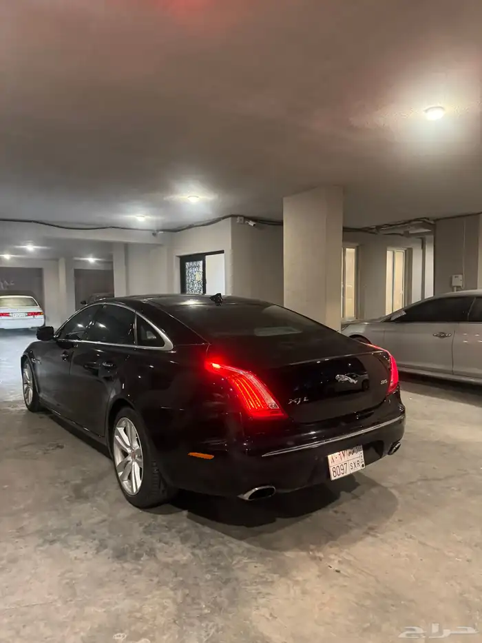 جاكوار xj 2015 2