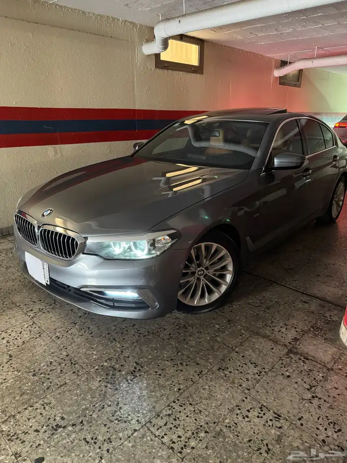 بي ام 530 فل 2017 ماشي 126 الف كيلو قمه في النظافه 27