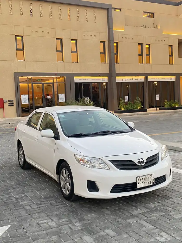 للبيع تويوتا كورلا 2012 نظيف جدا عداد قليل 1