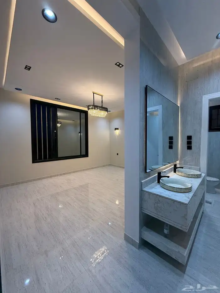 للبيع شقة علوي نظام دور بسعر 500 الف قرب مسجد وممشي الراقي 3