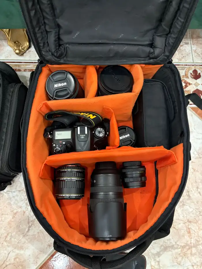 كاميرا نيكون D7100 نظيفة جدا مع خمس عدسات للبيع 31