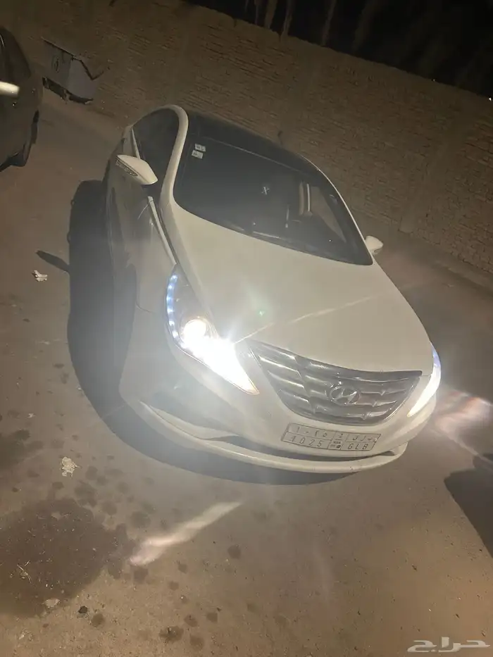 للبيع سوناتا 2012 جير أتوماتيك فل كامل بصمة السيارة نظيفة 3