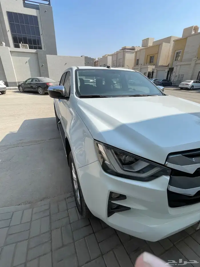 ايسوزو 2024 شبه وكاله LS 13