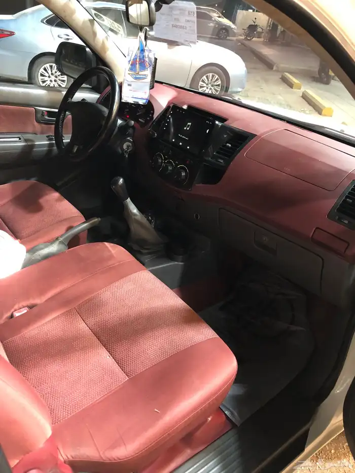 هايلكس 2014 GLX للبيع او البدل بشاص نيسان من 12 وطالع 27