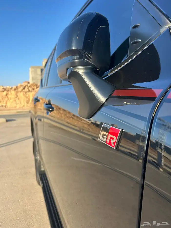 لاندكروزر وارد عبدالغني GR 8