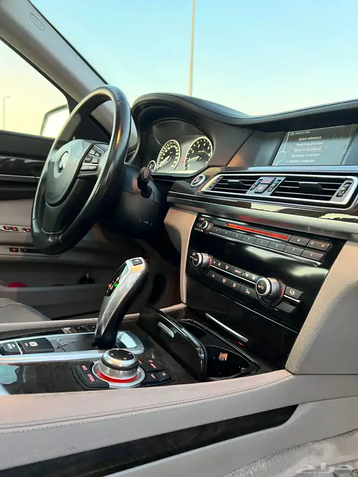 بي ام دبليو 730 نظيف جدا 16