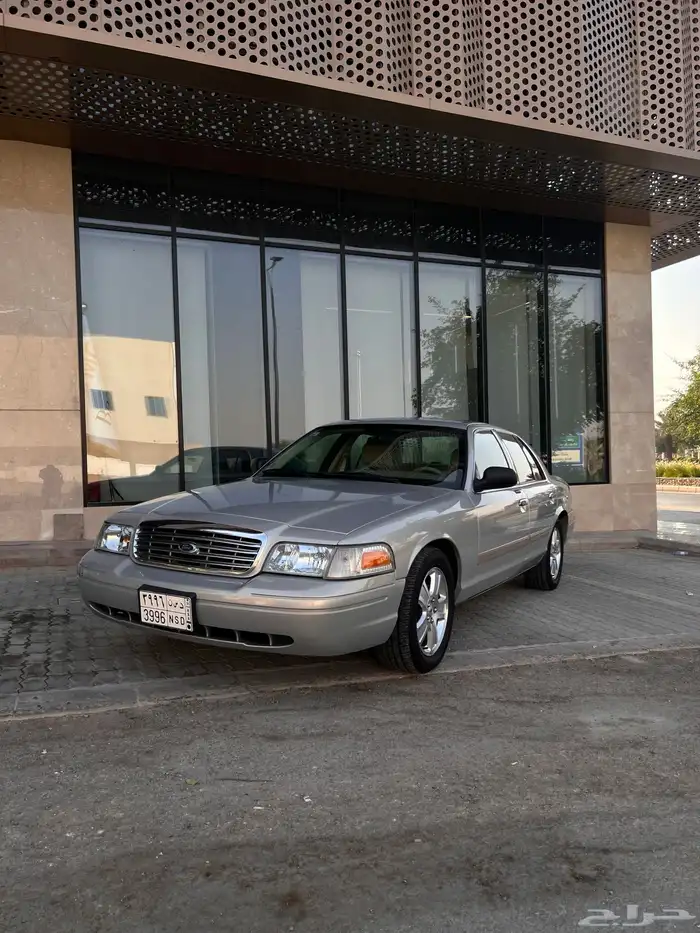 فورد فكتوريا 2010 نص فل ممشى قليل 0