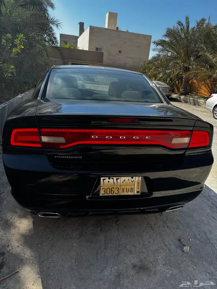 دوج شارجر 2013 للبيع 1