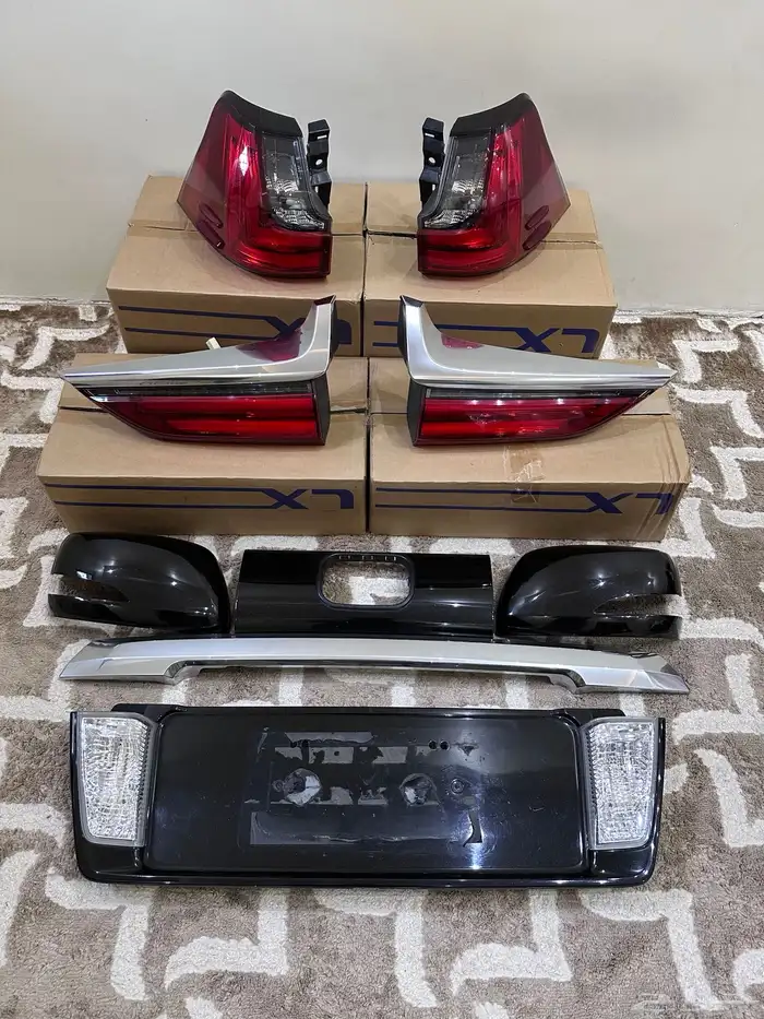 قطع جيب لكزس اصلي 0